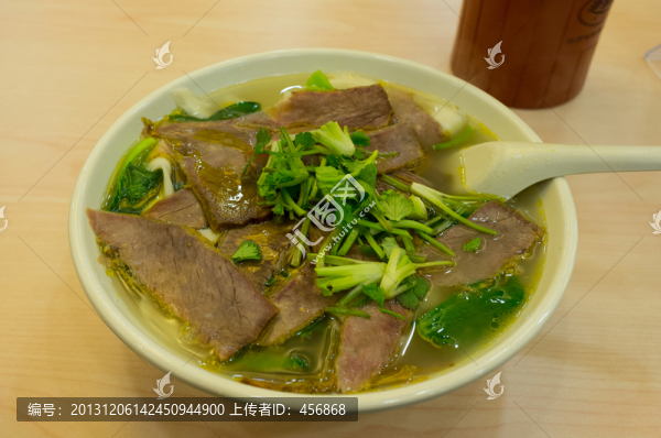牛肉燴面