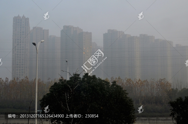 城市霧霾天氣