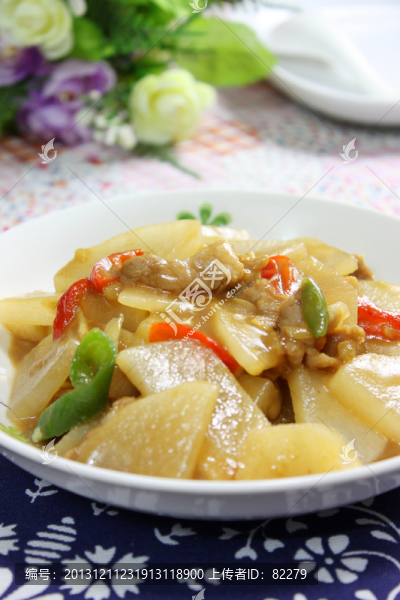 蘿卜炒肉片