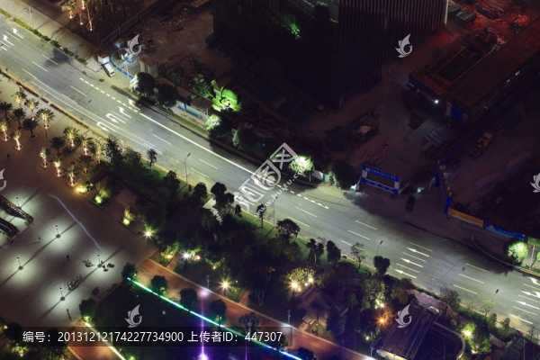 街道夜景