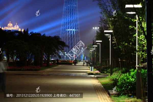 小道夜色