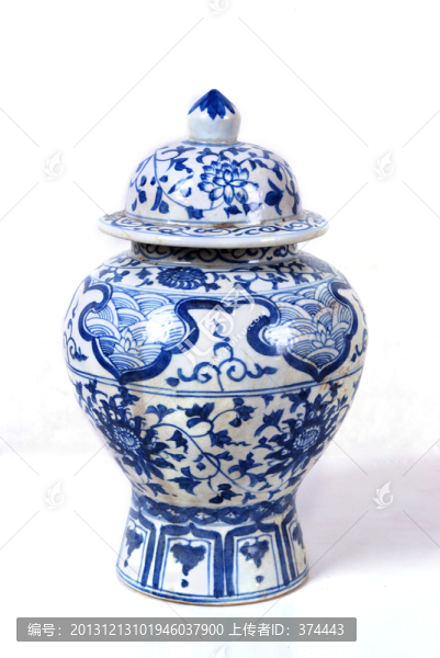 青花罐