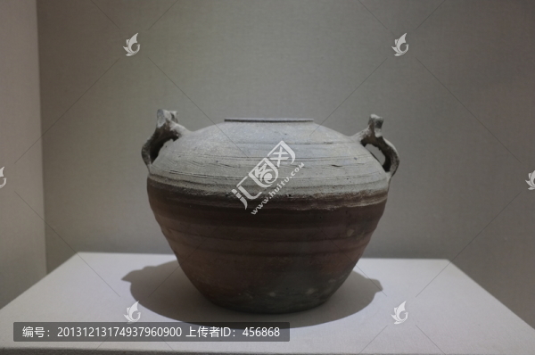 陶瓿