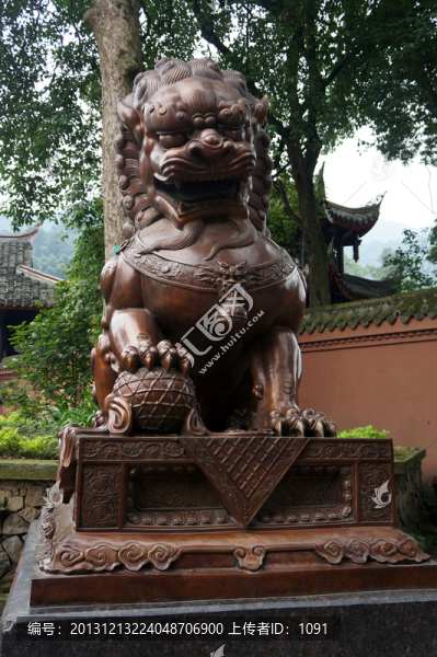 獅子雕塑