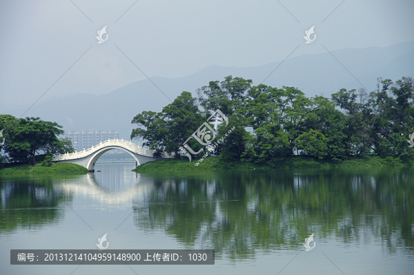 湖色,橋