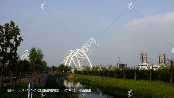 遠(yuǎn)眺拱橋