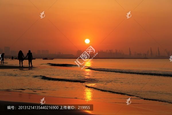 海上日出