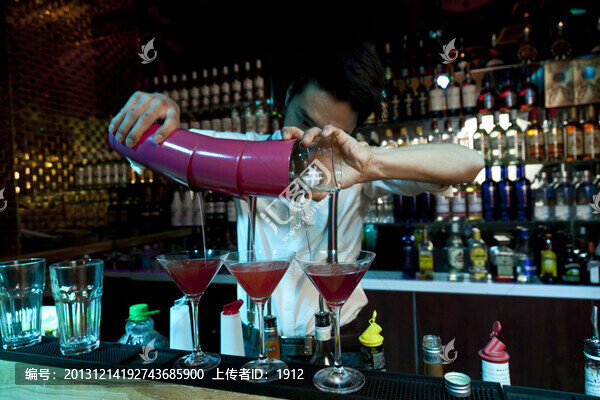 調(diào)酒