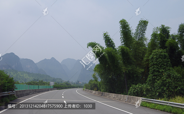 公路風(fēng)景