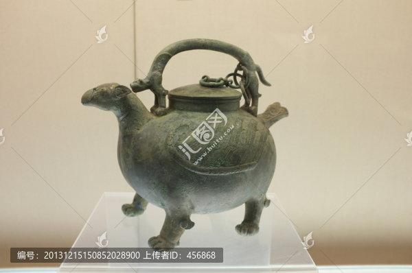 錯金銀鳥獸形盉