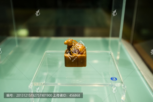鹿鈕犀角印