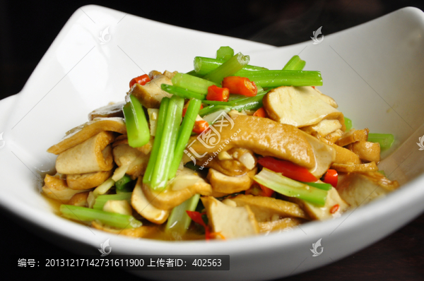 芹菜炒香干