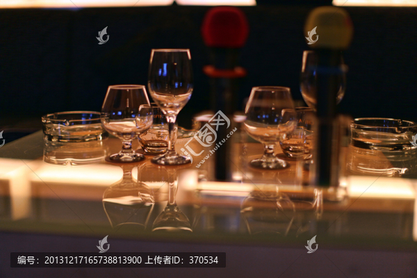 高腳杯,酒杯,時尚餐飲,玻璃杯