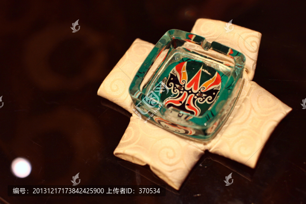 煙灰缸