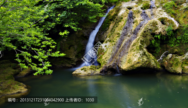 瀑布