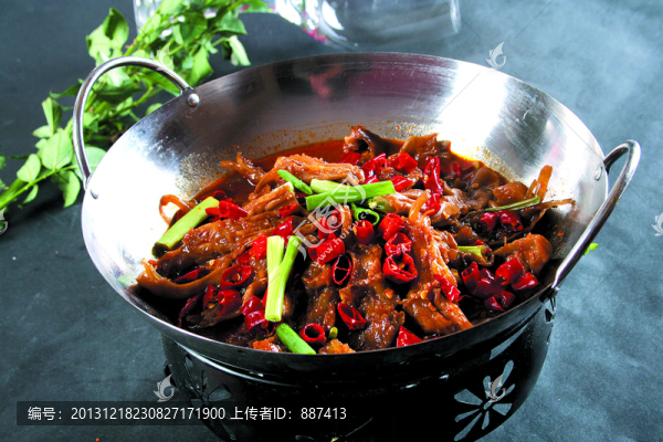 干鍋去骨鴨掌