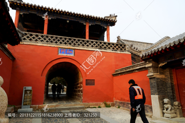 泰山景點(diǎn),紅門