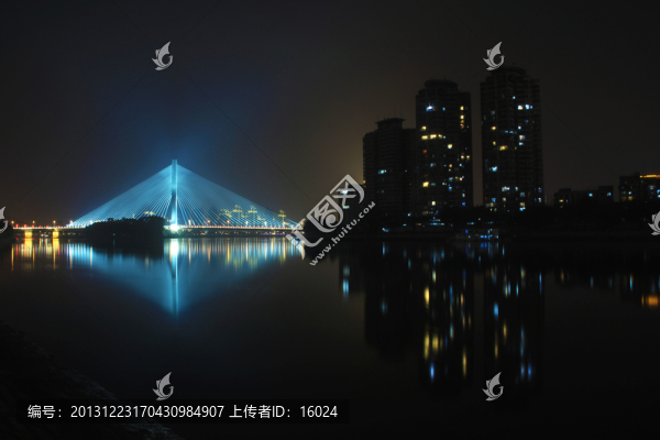 夜江濱