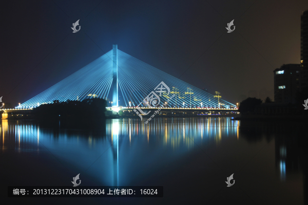 夜江濱