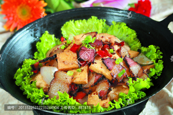 干鍋豆腐煎臘肉