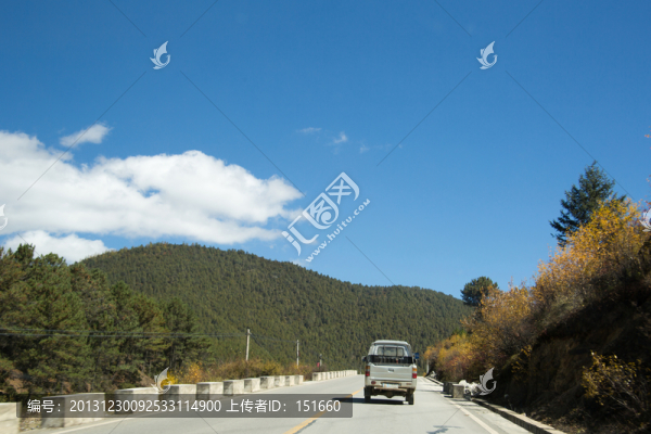 香格里拉山間公路