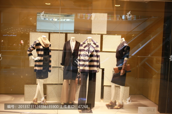 服裝店櫥窗