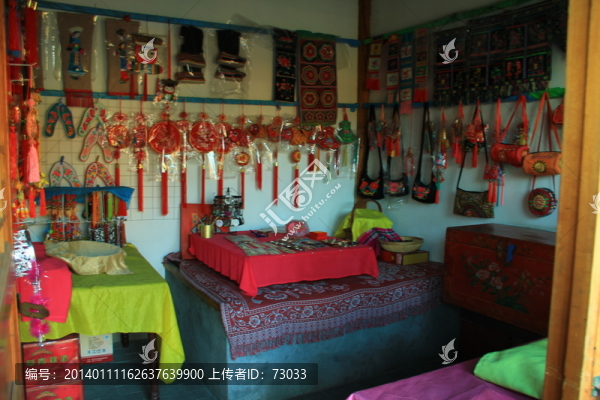 中華民族園民俗建筑,民俗飾品