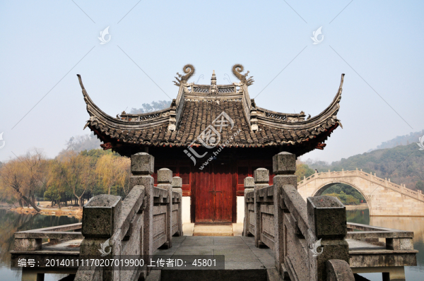 古塔