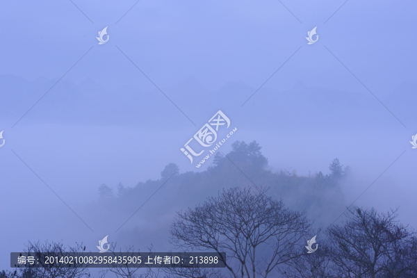云霧繚繞