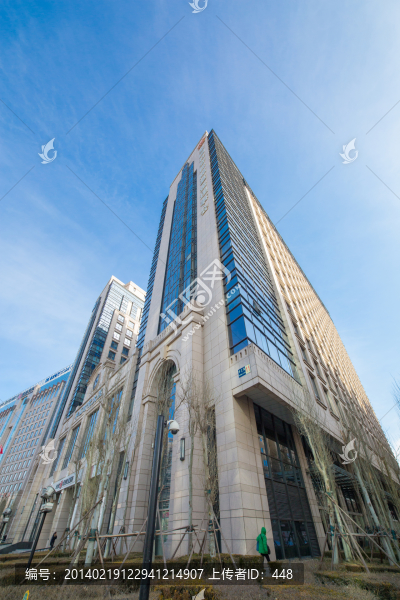 現(xiàn)代建筑,仰視