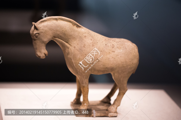 隋代黃陶馬