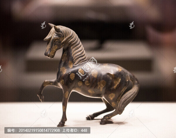 片金銅馬