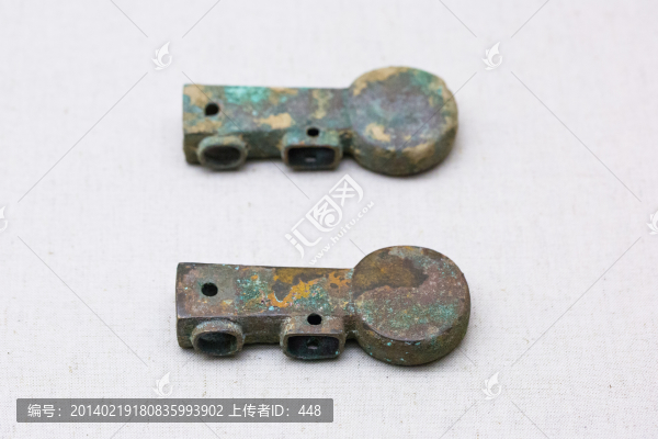 銅鑰匙形車馬飾品