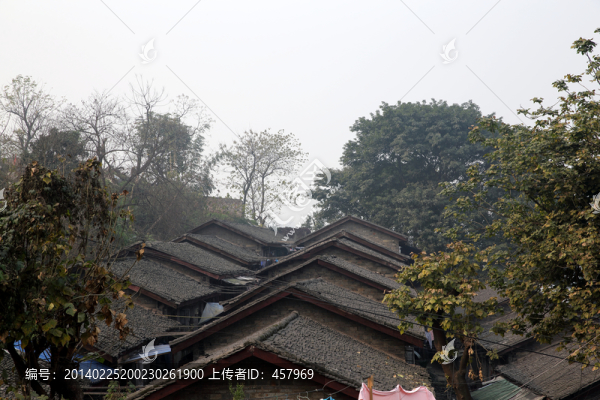 青瓦房