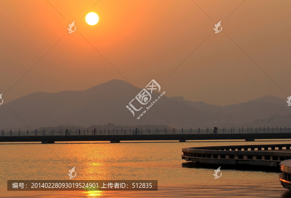 云龍湖