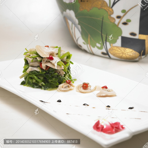 菠菜拌海貝肉