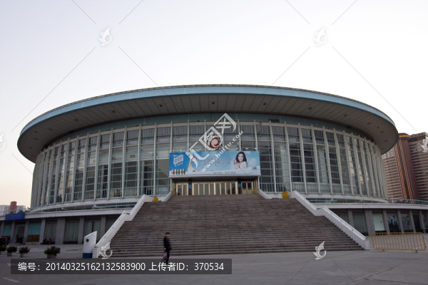 上海,萬人體育館,現(xiàn)代建筑