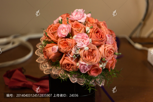 手捧花