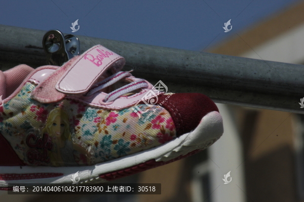 晾曬的小鞋子