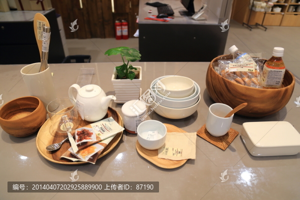 餐具