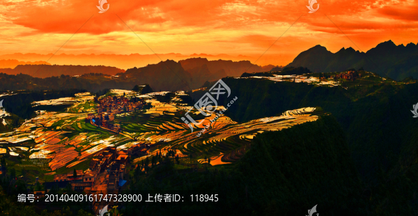 山區(qū)朝霞