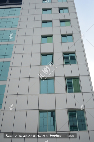 高樓大夏,窗戶
