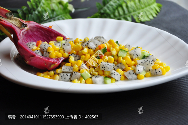 火龍果炒玉米粒