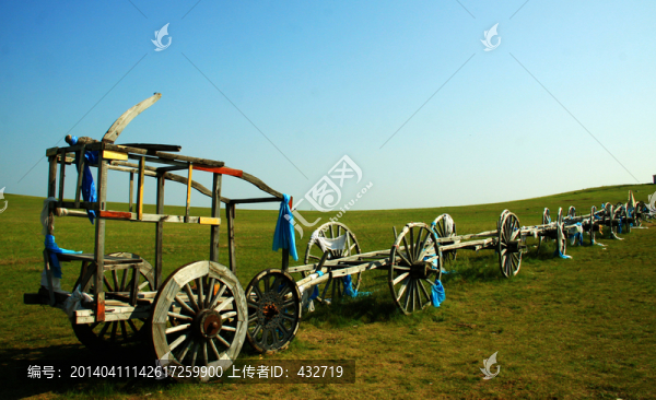 草原上的勒勒車