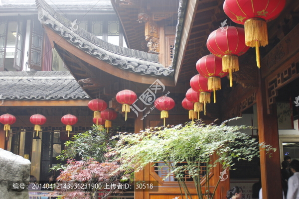 河坊街上的胡慶余堂