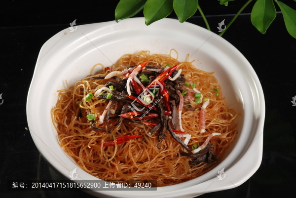虎掌菌粉絲煲
