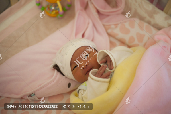 嬰兒