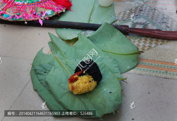 三色飯