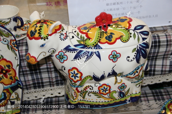 彩繪牛