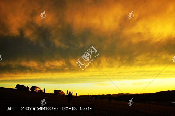 天空,火燒云